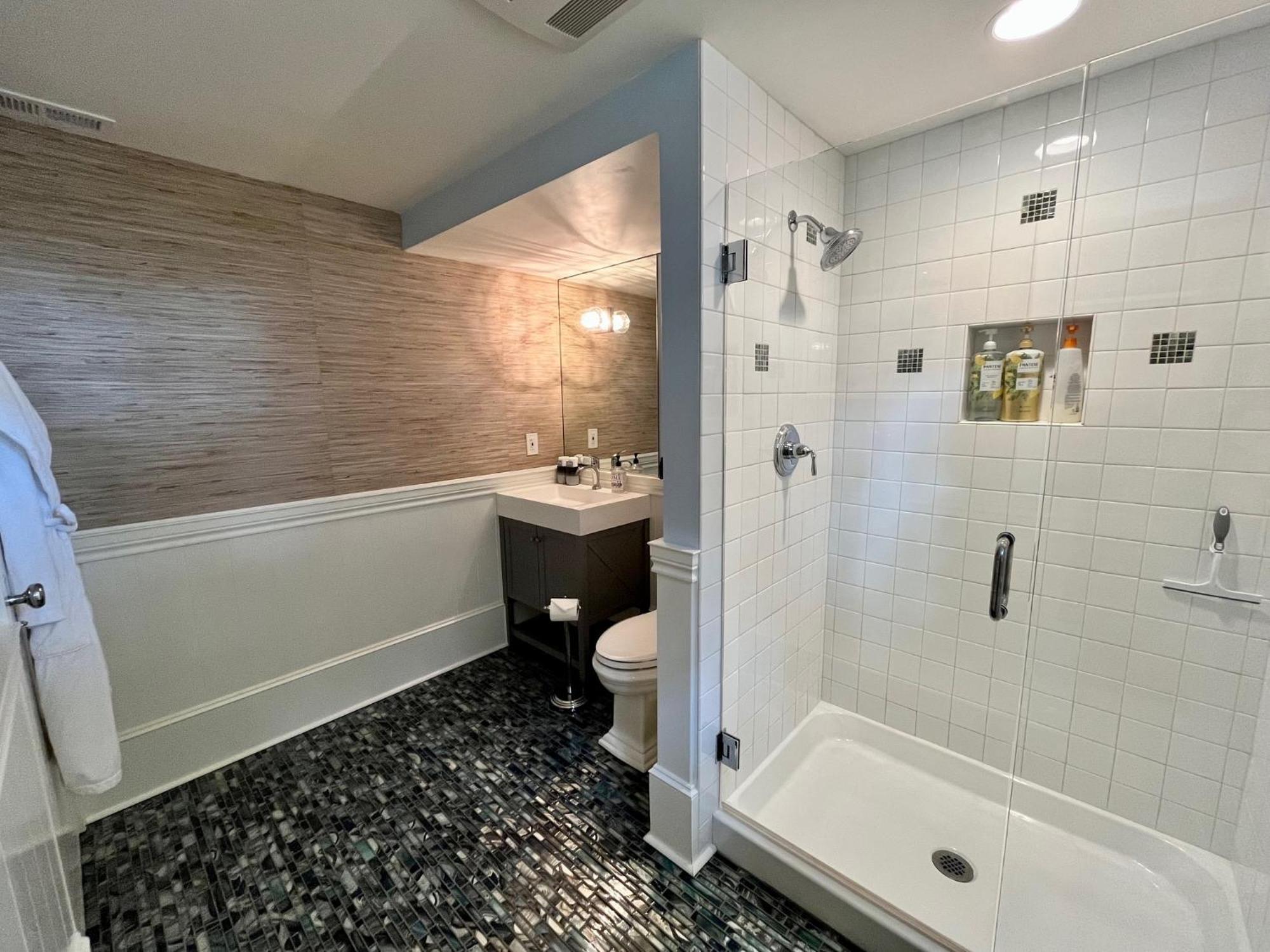 Dougan Suites Портланд Екстериор снимка